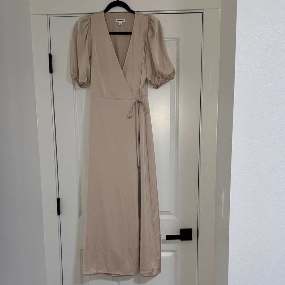 Express Beige/light pink Midi Wrap Dress